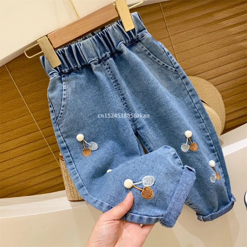 Джинсы с вышивкой для девочек- – обзор и цена Baby Girl Clothing Zara